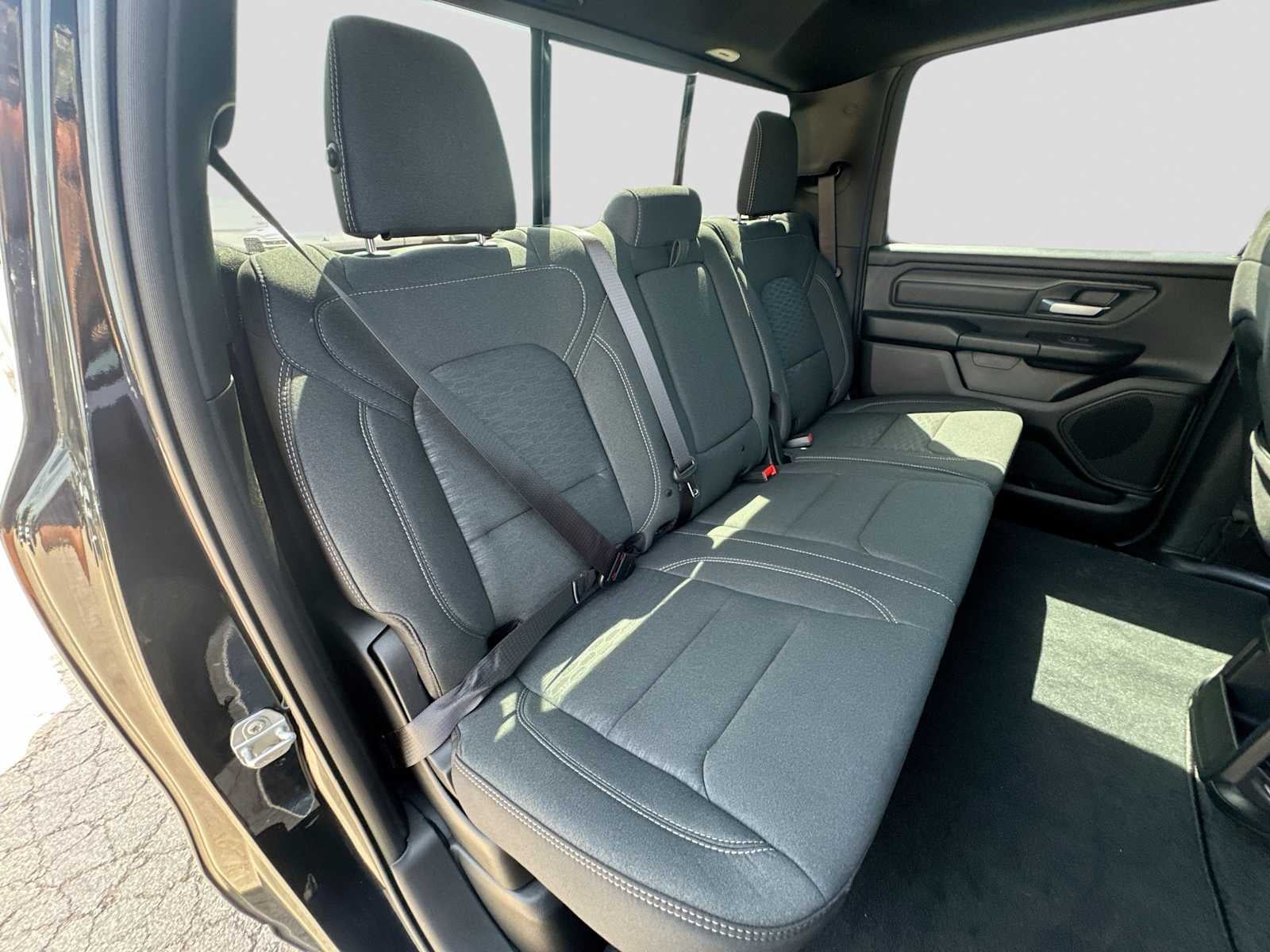 2026 RAM 1500 RAM 1500 EXPRESS CREW CAB 4X2 5'7' BOX