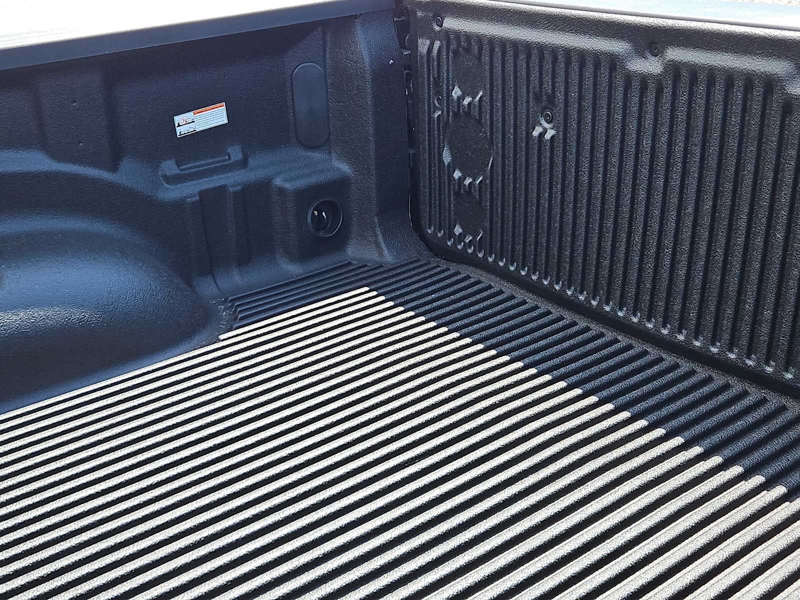 2026 RAM 1500 RAM 1500 EXPRESS CREW CAB 4X2 5'7' BOX