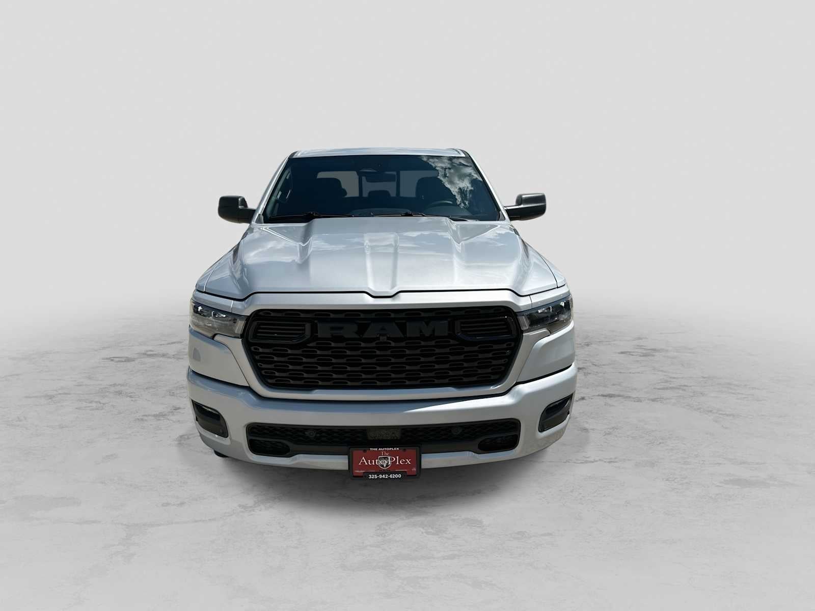 2026 RAM 1500 RAM 1500 EXPRESS CREW CAB 4X2 5'7' BOX