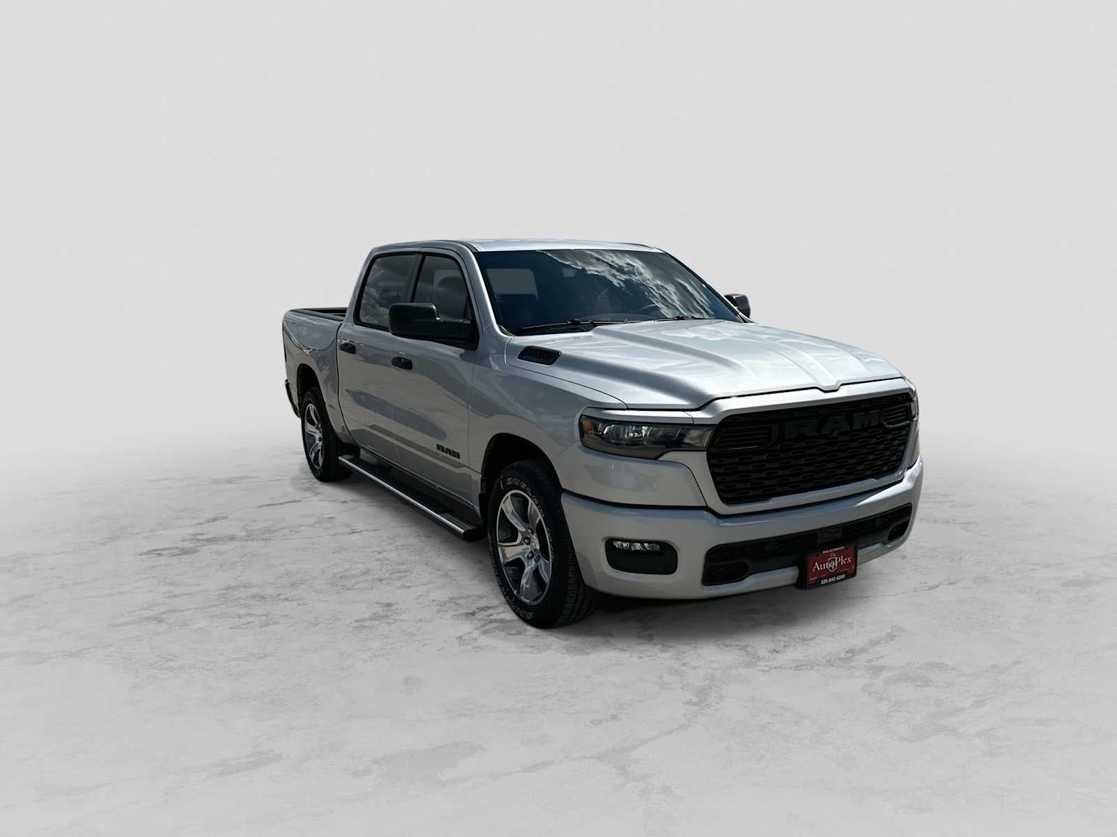 2026 RAM 1500 RAM 1500 EXPRESS CREW CAB 4X2 5'7' BOX