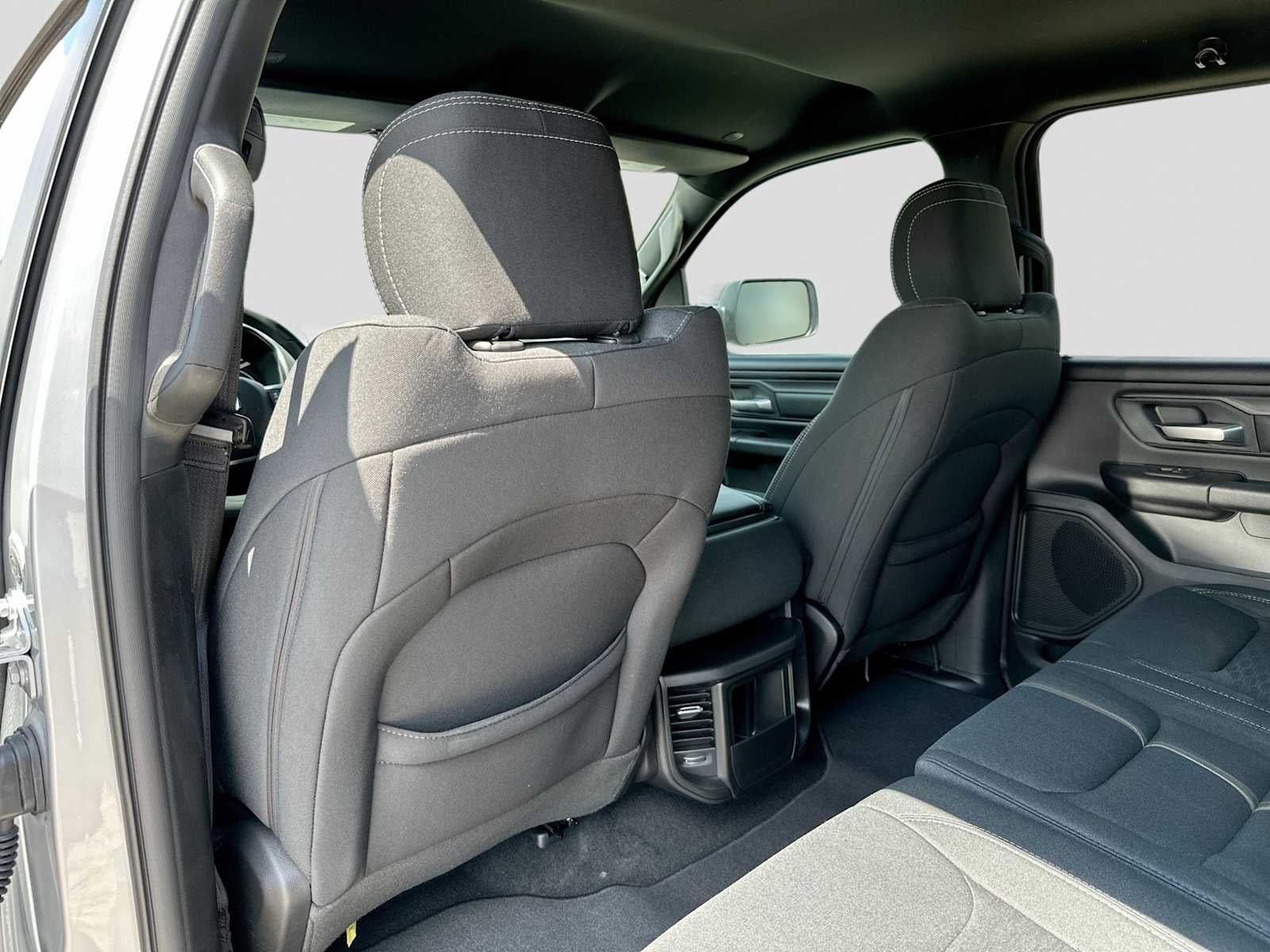 2026 RAM 1500 RAM 1500 EXPRESS CREW CAB 4X2 5'7' BOX