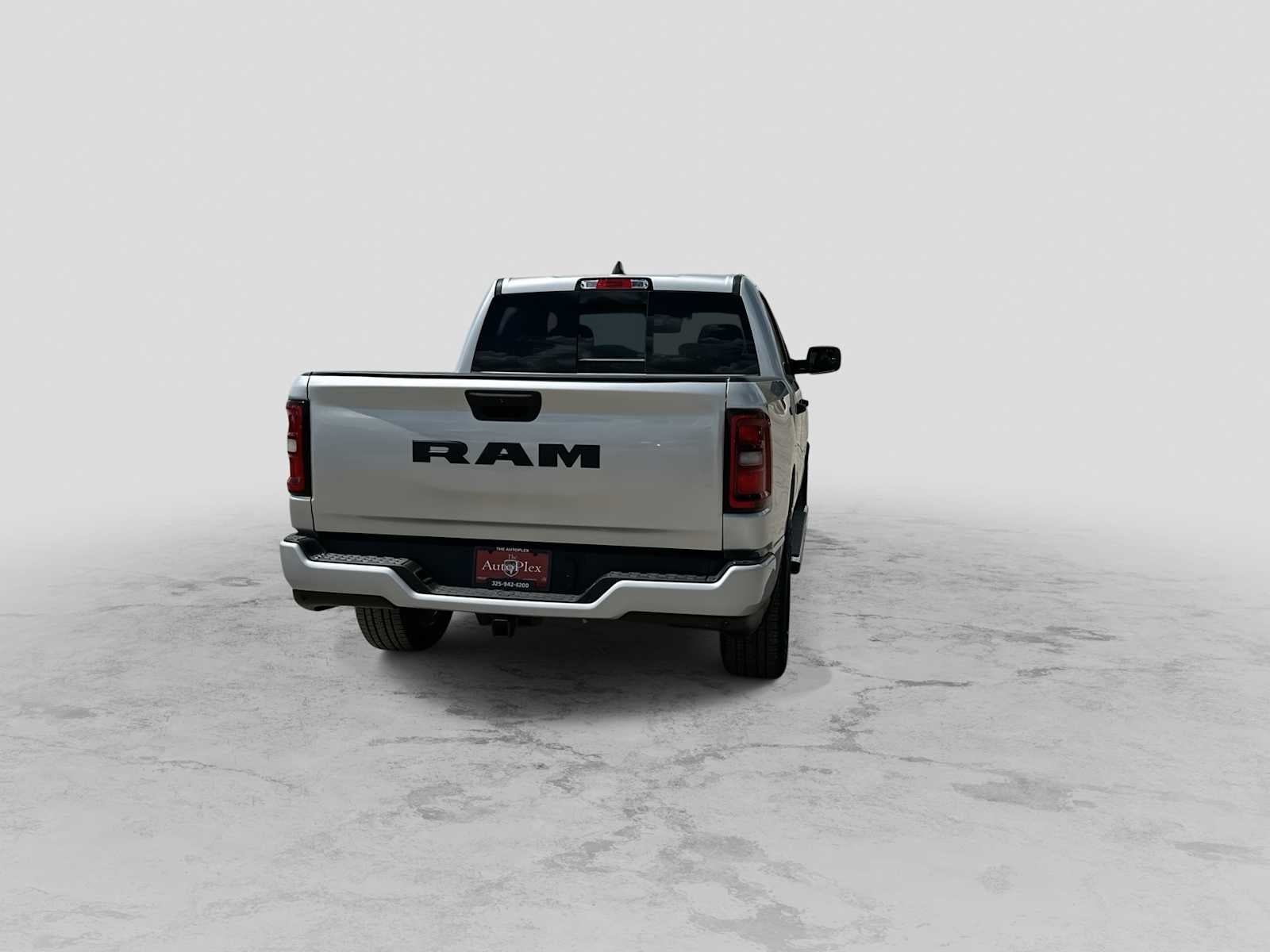 2026 RAM 1500 RAM 1500 EXPRESS CREW CAB 4X2 5'7' BOX