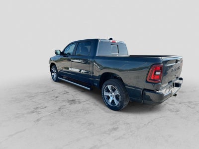 2026 RAM 1500 RAM 1500 EXPRESS CREW CAB 4X2 5'7' BOX