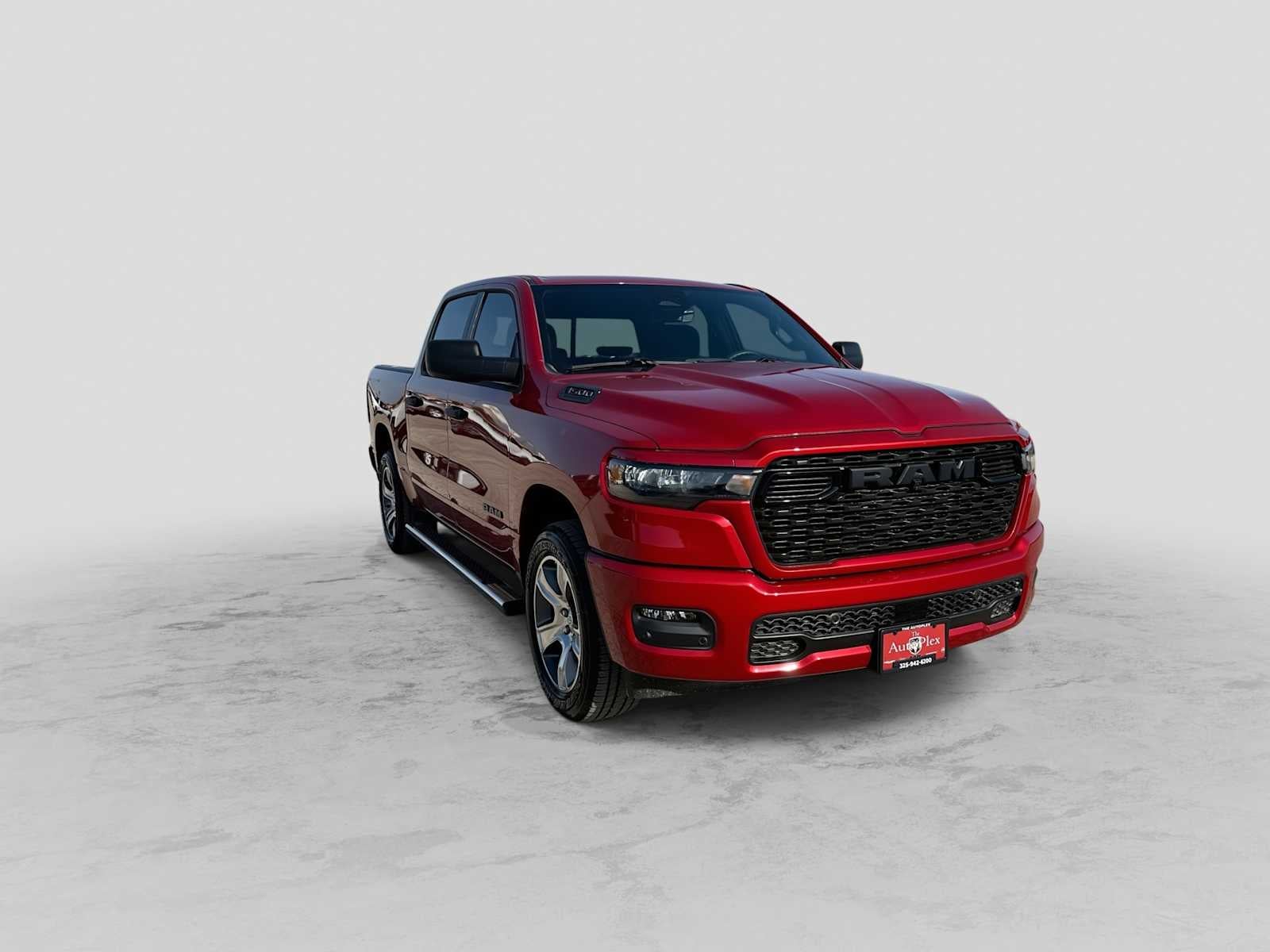 2026 RAM 1500 RAM 1500 EXPRESS CREW CAB 4X2 5'7' BOX