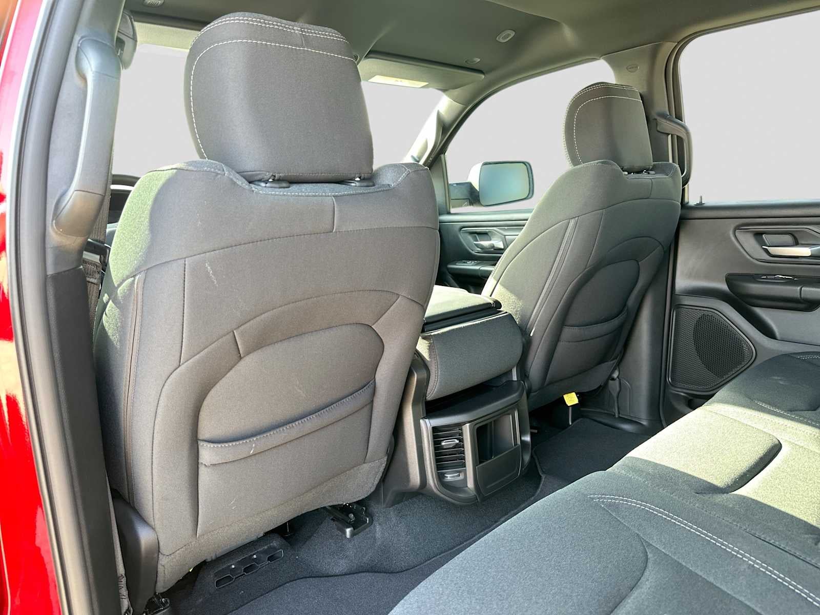 2026 RAM 1500 RAM 1500 EXPRESS CREW CAB 4X2 5'7' BOX
