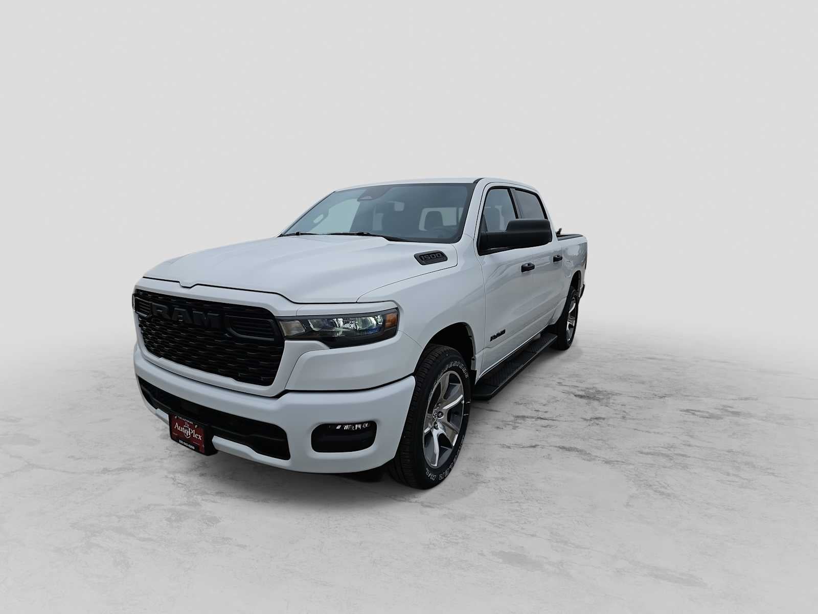 2026 RAM Ram 1500 RAM 1500 EXPRESS CREW CAB 4X2 5'7' BOX