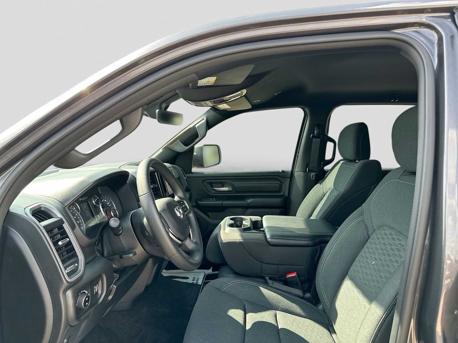2026 RAM 1500 RAM 1500 EXPRESS CREW CAB 4X2 5'7' BOX