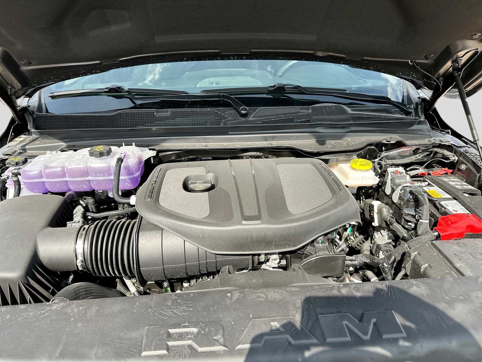 2026 RAM 1500 RAM 1500 EXPRESS CREW CAB 4X2 5'7' BOX