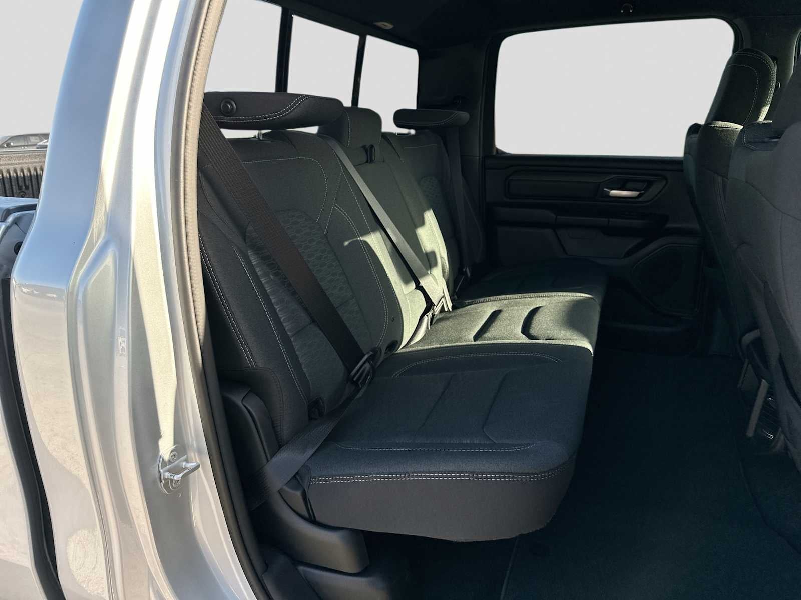 2026 RAM 1500 RAM 1500 EXPRESS CREW CAB 4X2 5'7' BOX