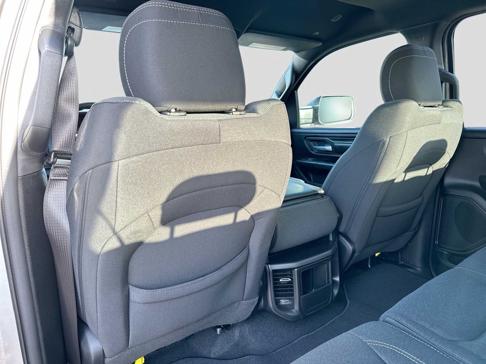 2026 RAM 1500 RAM 1500 EXPRESS CREW CAB 4X2 5'7' BOX
