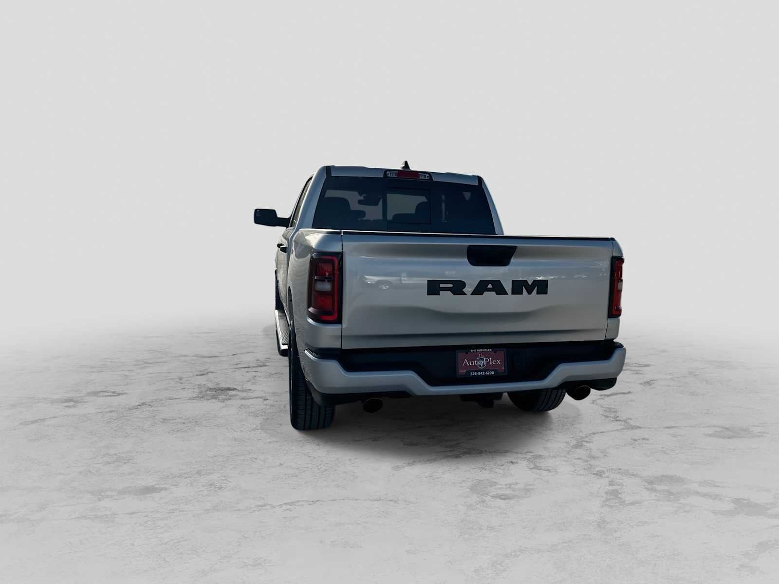 2026 RAM 1500 RAM 1500 EXPRESS CREW CAB 4X2 5'7' BOX