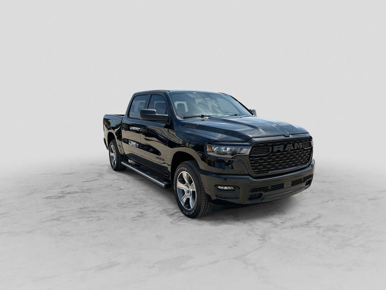 2026 RAM 1500 RAM 1500 EXPRESS CREW CAB 4X2 5'7' BOX