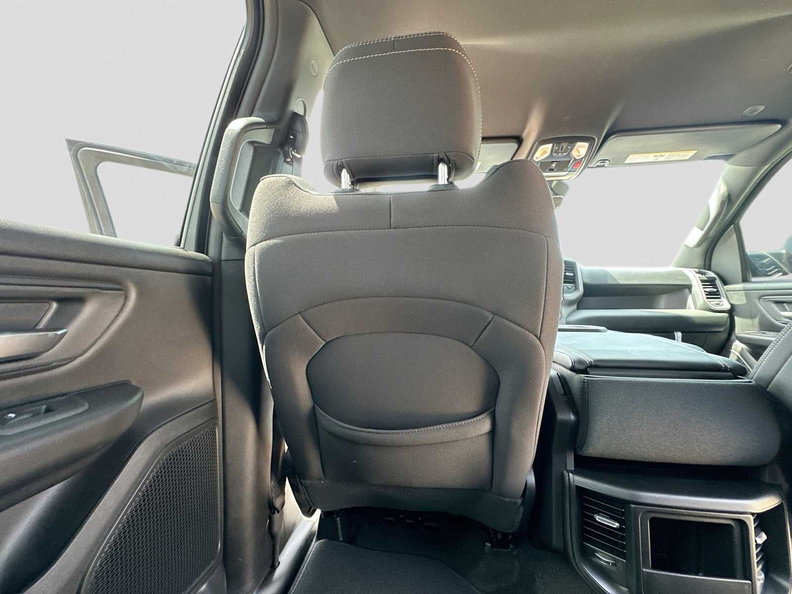 2026 RAM 1500 RAM 1500 EXPRESS CREW CAB 4X2 5'7' BOX