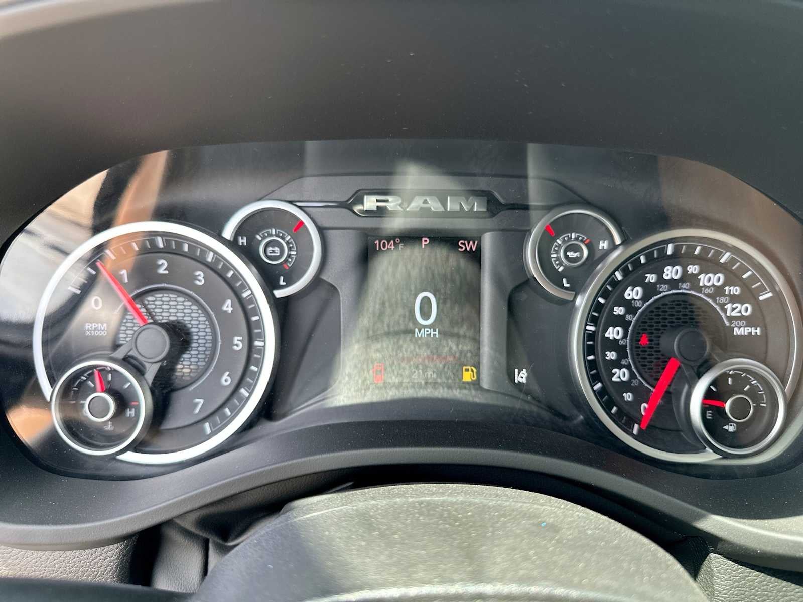 2026 RAM 1500 RAM 1500 EXPRESS CREW CAB 4X2 5'7' BOX