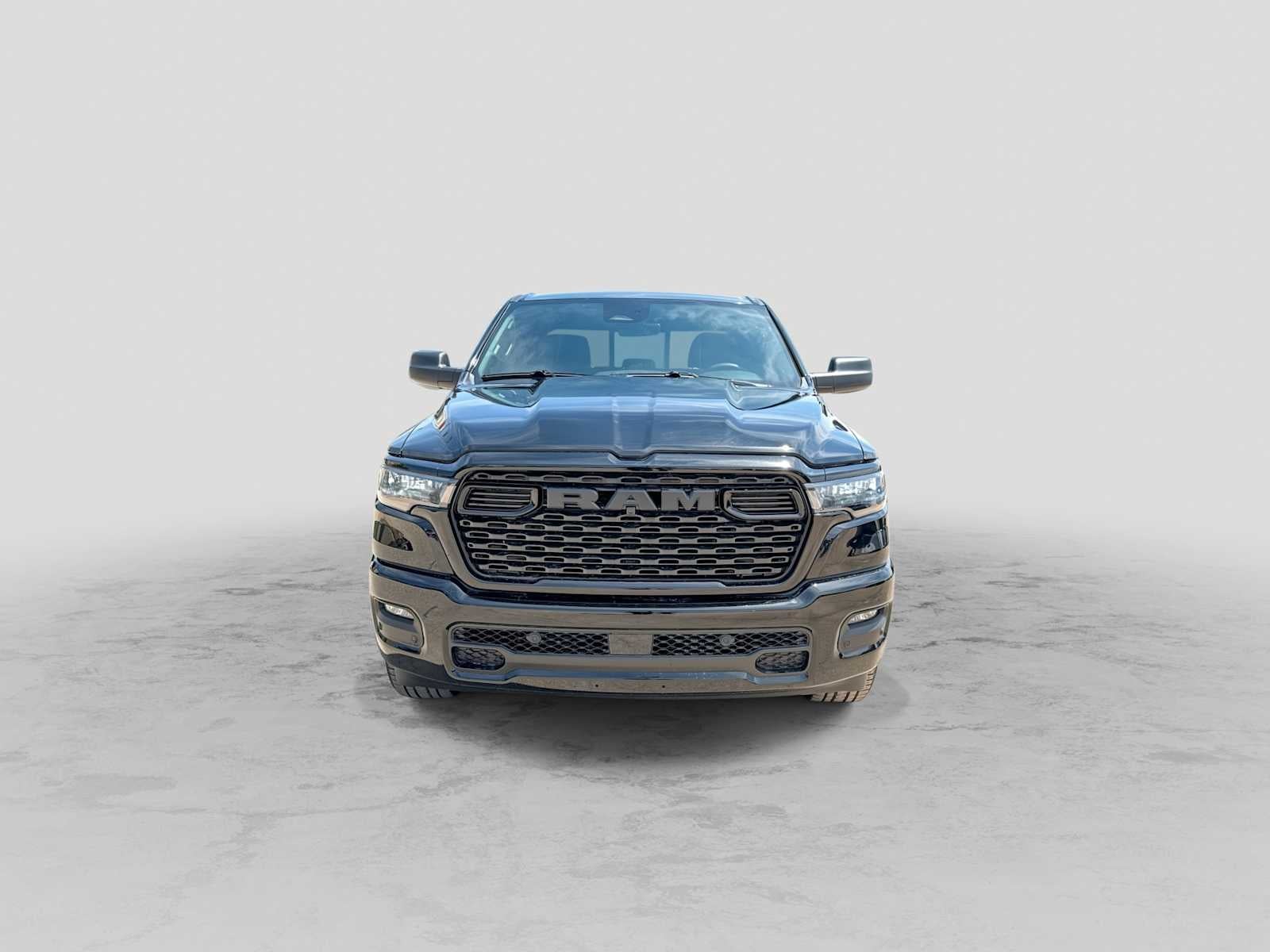 2026 RAM 1500 RAM 1500 EXPRESS CREW CAB 4X2 5'7' BOX