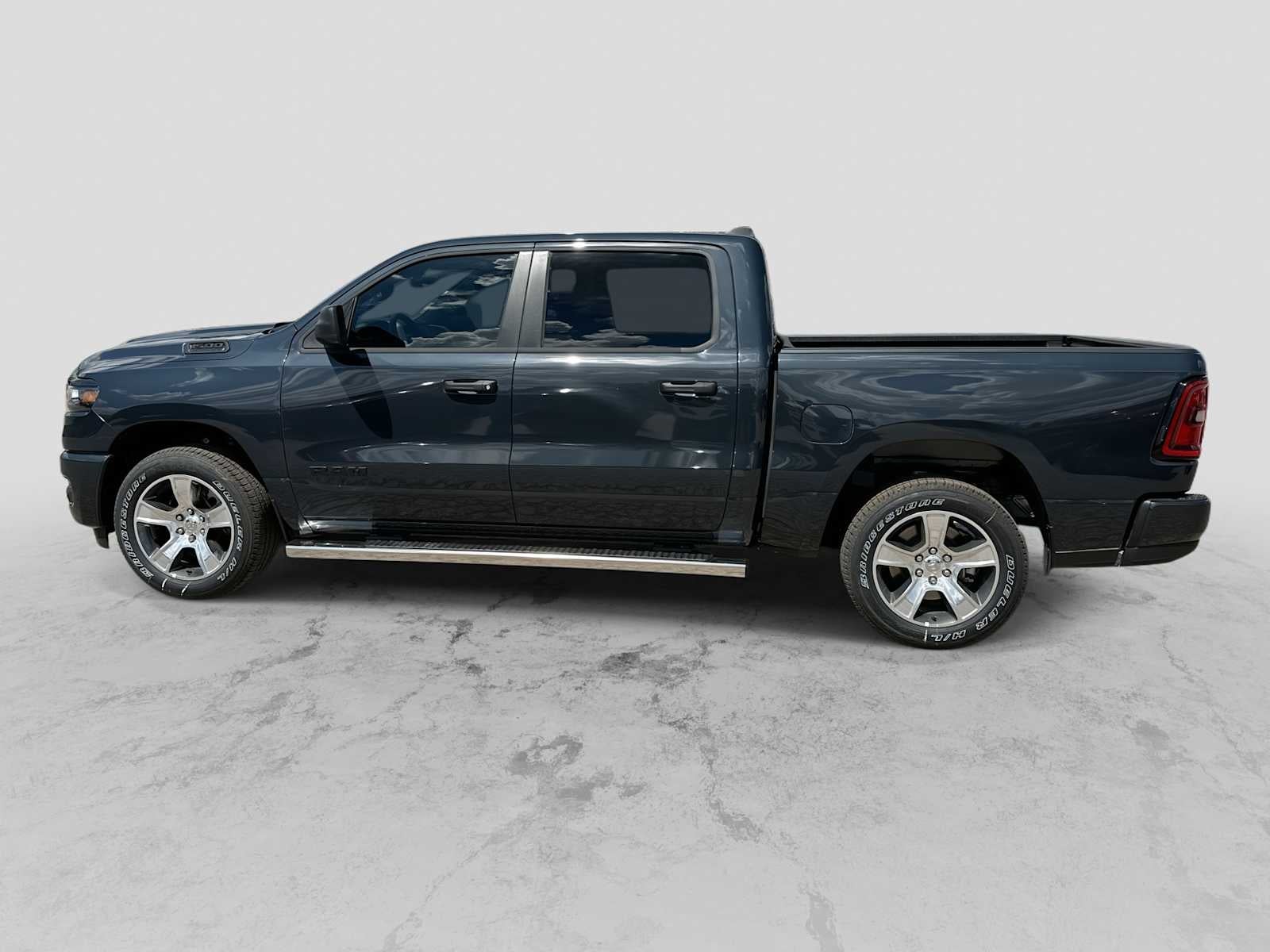 2026 RAM 1500 RAM 1500 EXPRESS CREW CAB 4X2 5'7' BOX