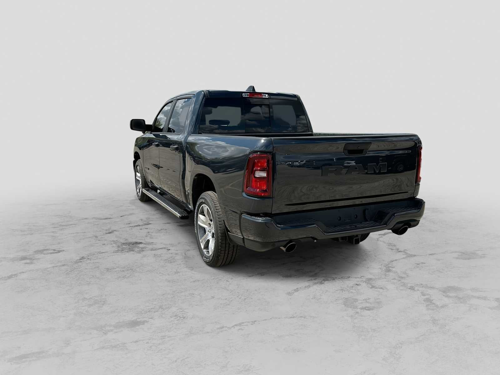 2026 RAM 1500 RAM 1500 EXPRESS CREW CAB 4X2 5'7' BOX