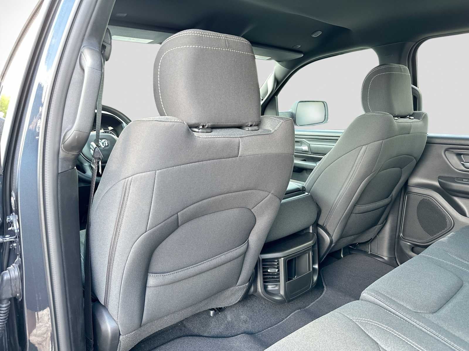 2026 RAM 1500 RAM 1500 EXPRESS CREW CAB 4X2 5'7' BOX