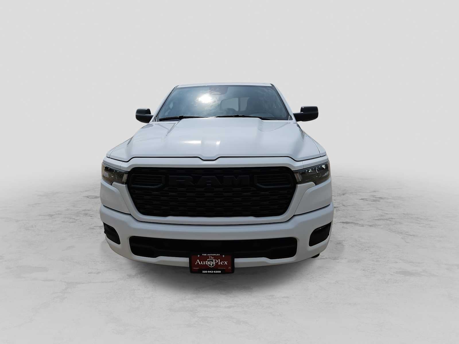 2026 RAM 1500 RAM 1500 EXPRESS CREW CAB 4X2 5'7' BOX