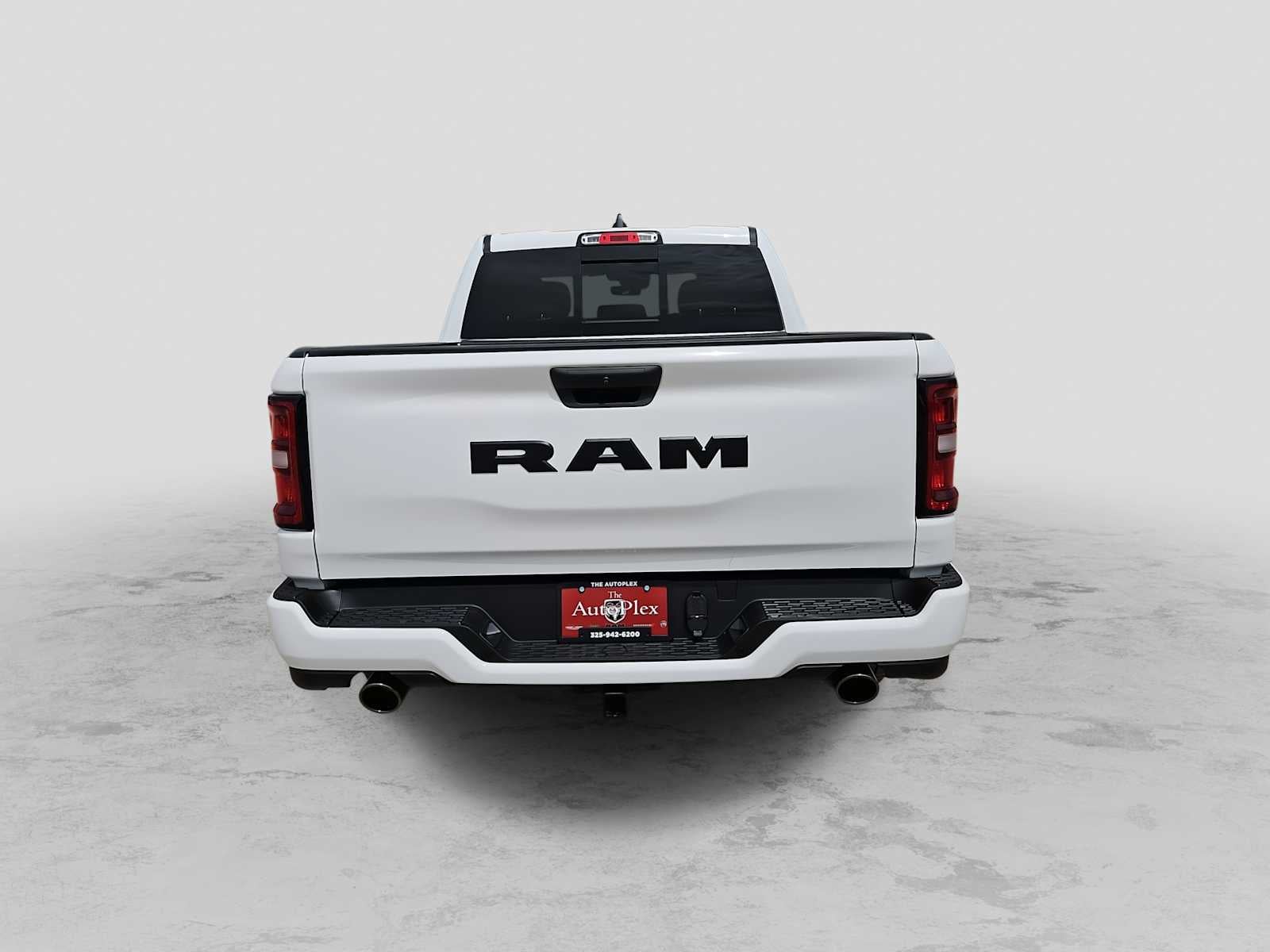 2026 RAM 1500 RAM 1500 EXPRESS CREW CAB 4X2 5'7' BOX
