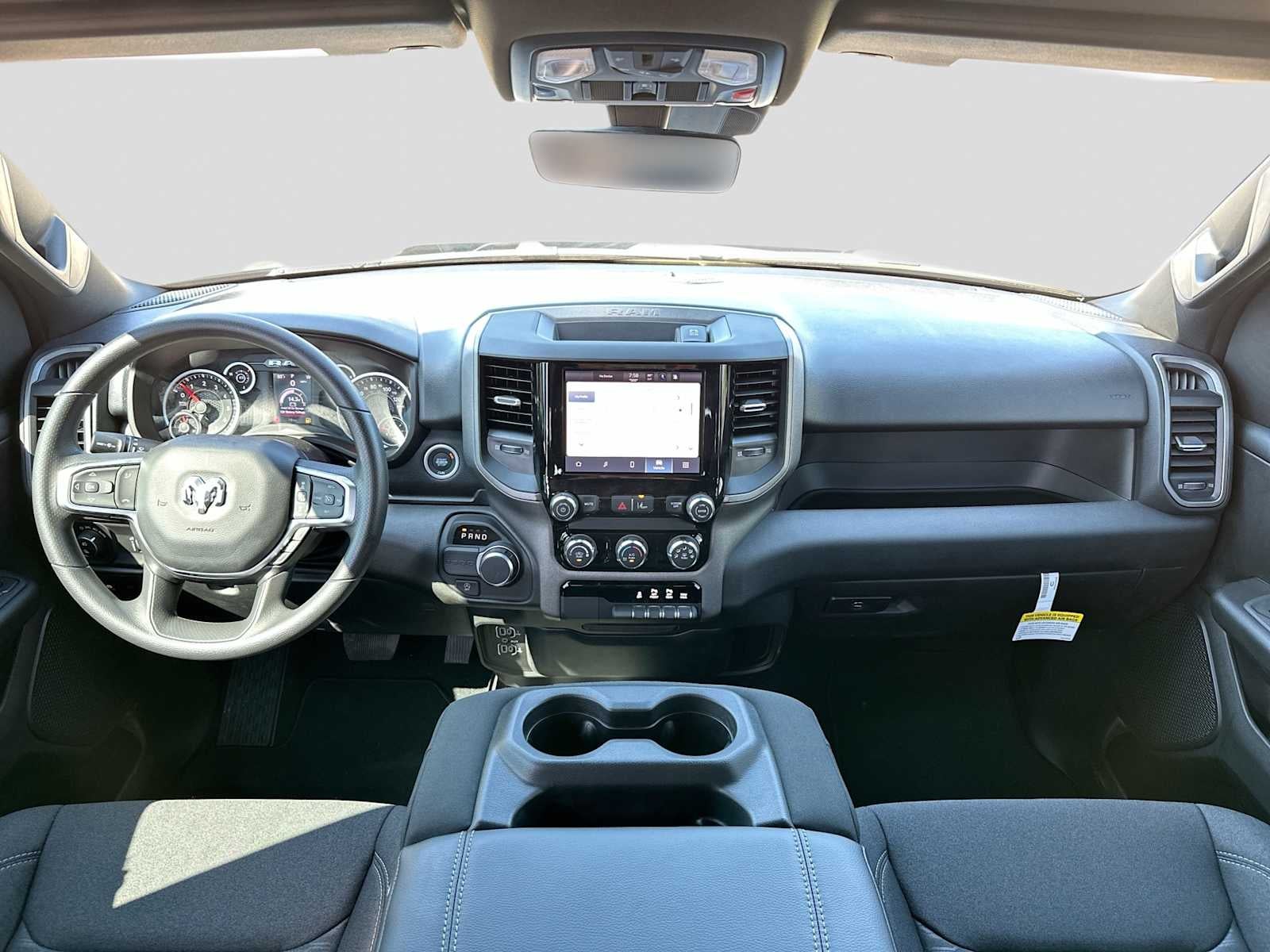 2026 RAM 1500 RAM 1500 EXPRESS CREW CAB 4X2 5'7' BOX