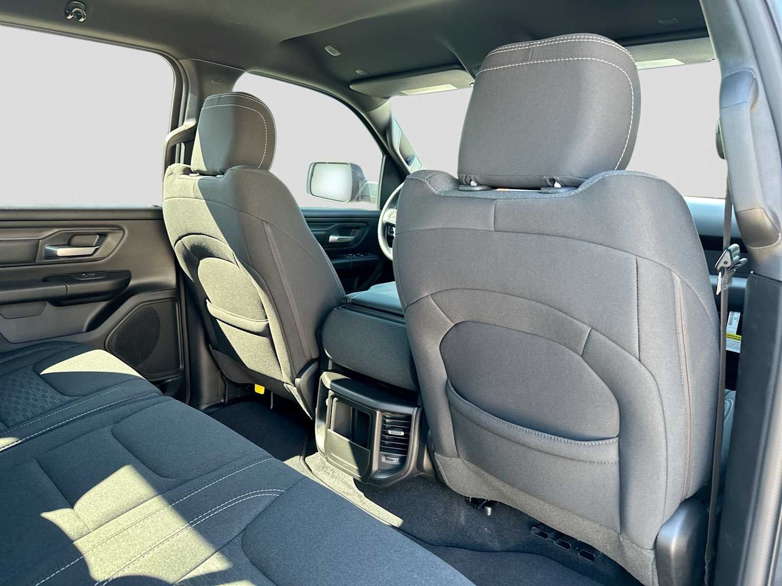 2026 RAM 1500 RAM 1500 EXPRESS CREW CAB 4X2 5'7' BOX