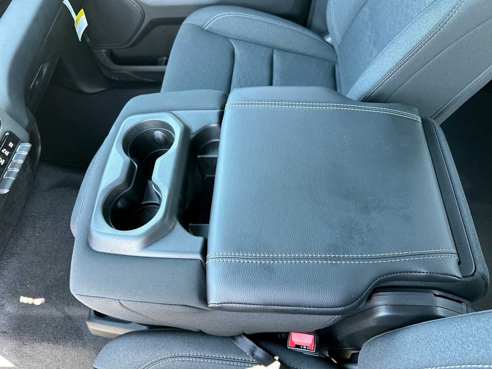 2026 RAM 1500 RAM 1500 EXPRESS CREW CAB 4X2 5'7' BOX