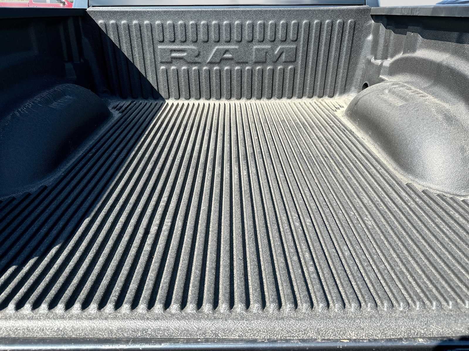 2026 RAM 1500 RAM 1500 EXPRESS CREW CAB 4X2 5'7' BOX