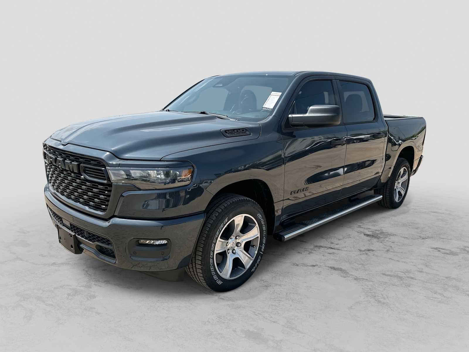 2026 RAM 1500 RAM 1500 EXPRESS CREW CAB 4X2 5'7' BOX