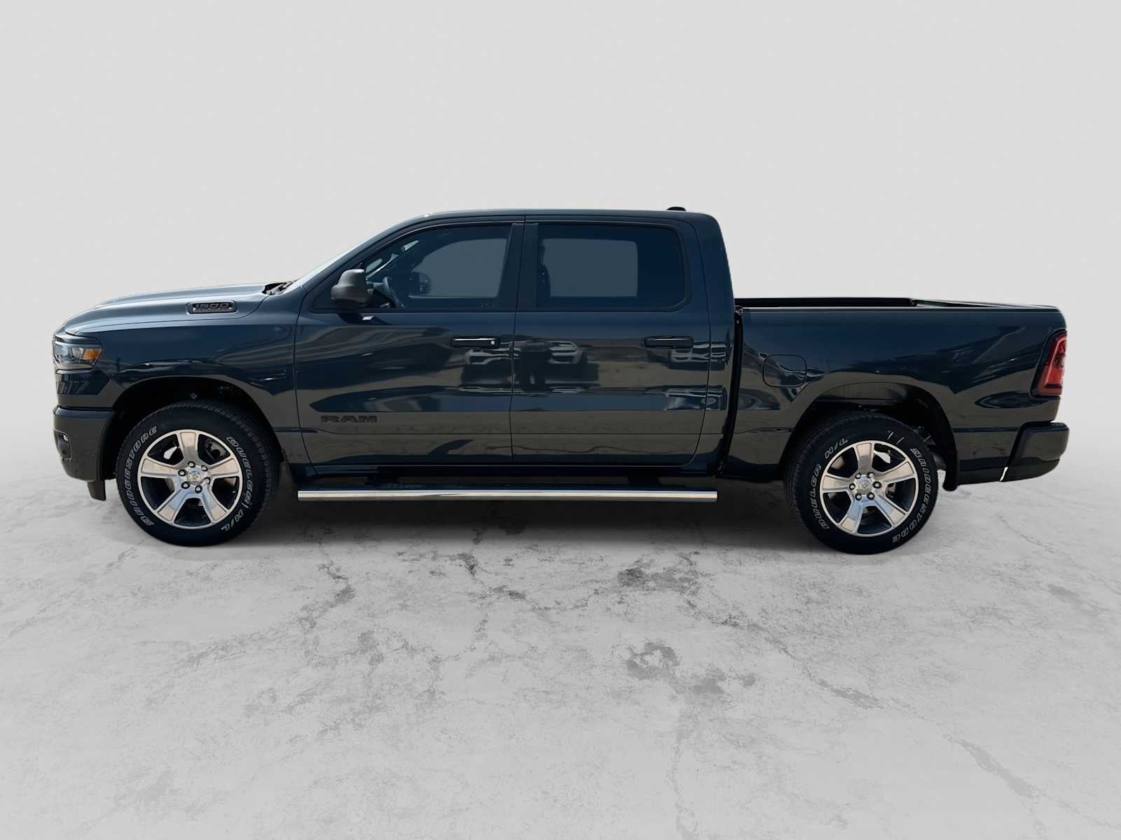 2026 RAM 1500 RAM 1500 EXPRESS CREW CAB 4X2 5'7' BOX