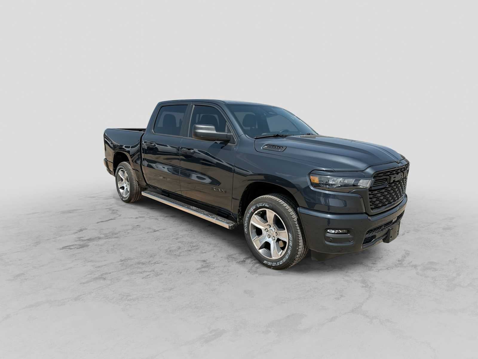 2026 RAM 1500 RAM 1500 EXPRESS CREW CAB 4X2 5'7' BOX