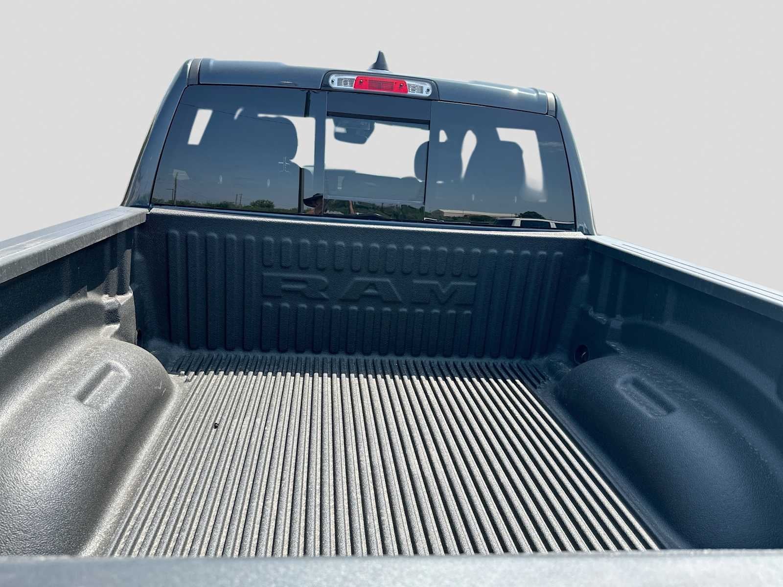 2026 RAM 1500 RAM 1500 EXPRESS CREW CAB 4X2 5'7' BOX