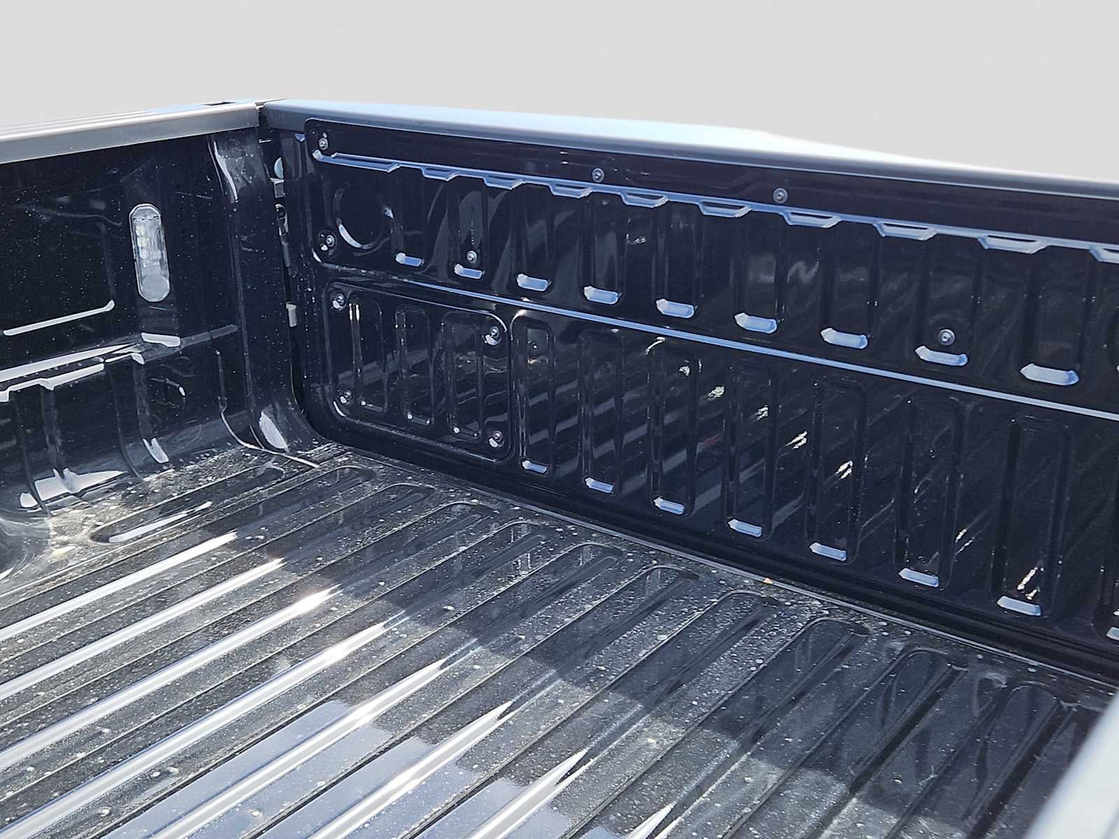 2026 RAM Ram 1500 RAM 1500 LARAMIE CREW CAB 4X2 5'7' BOX