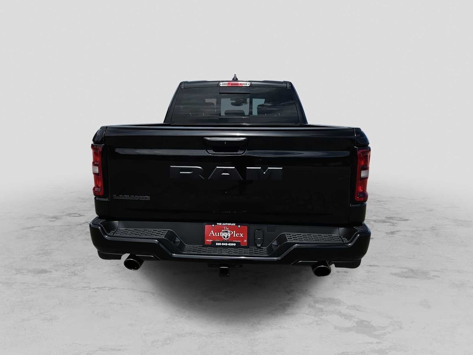 2026 RAM Ram 1500 RAM 1500 LARAMIE CREW CAB 4X2 5'7' BOX