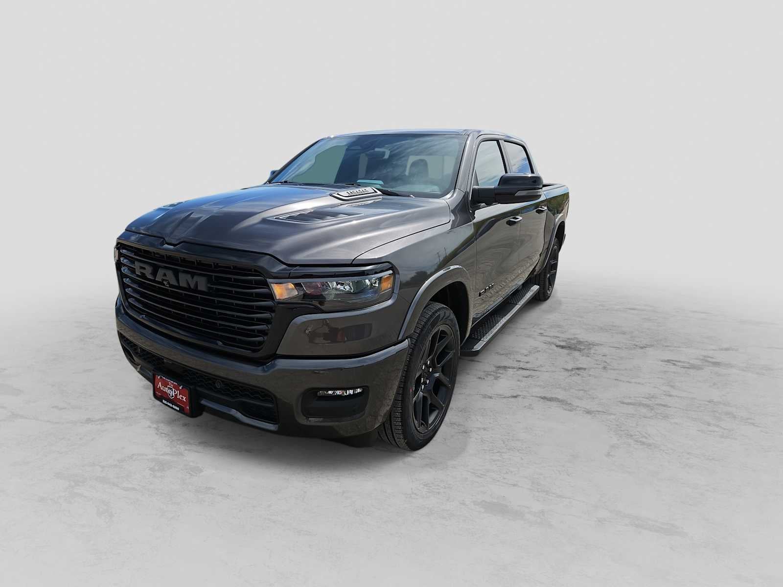 2026 RAM 1500 RAM 1500 LARAMIE CREW CAB 4X2 5'7' BOX