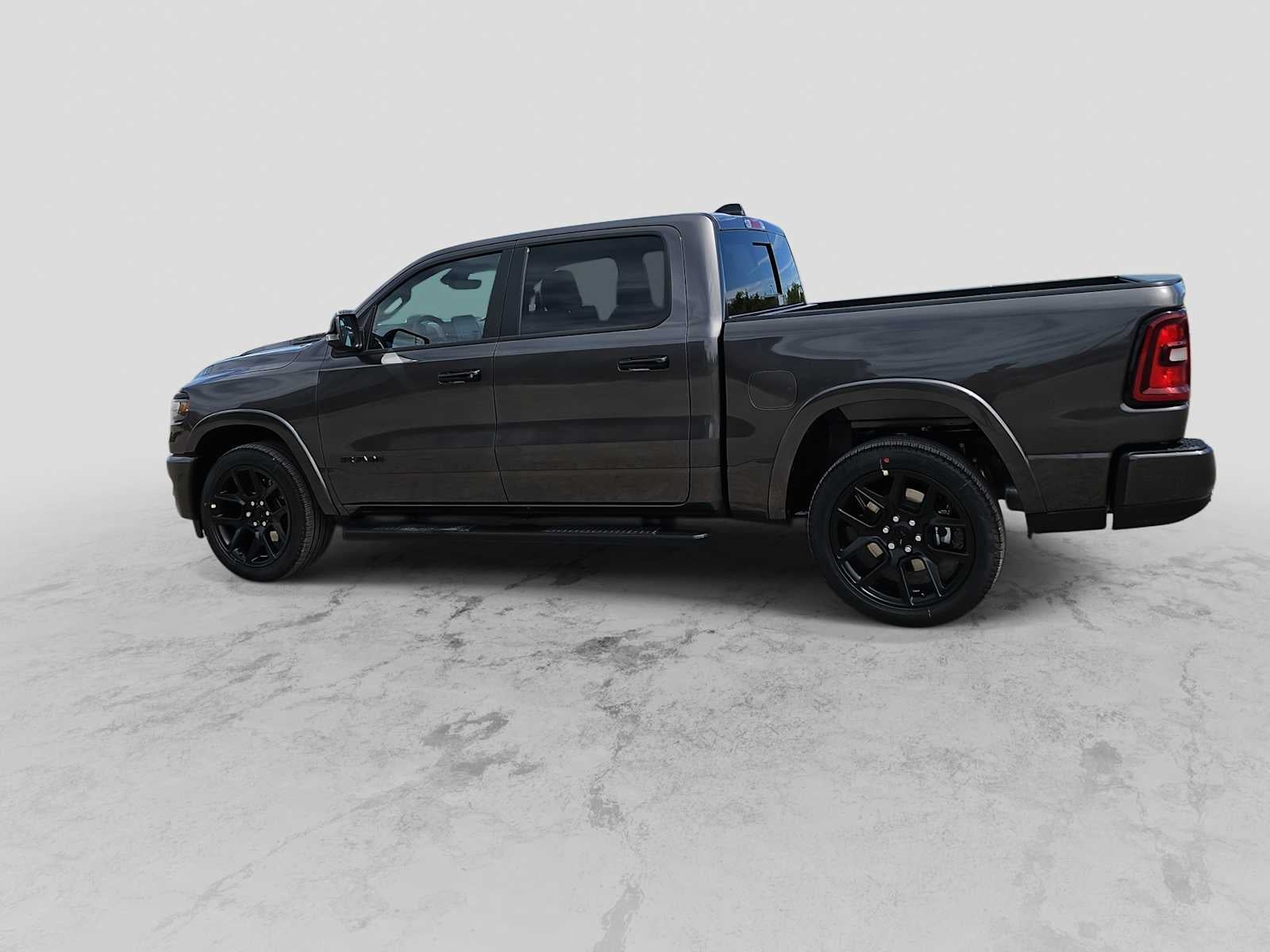 2026 RAM 1500 RAM 1500 LARAMIE CREW CAB 4X2 5'7' BOX