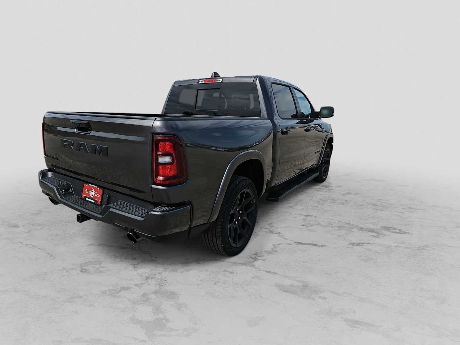2026 RAM 1500 RAM 1500 LARAMIE CREW CAB 4X2 5'7' BOX