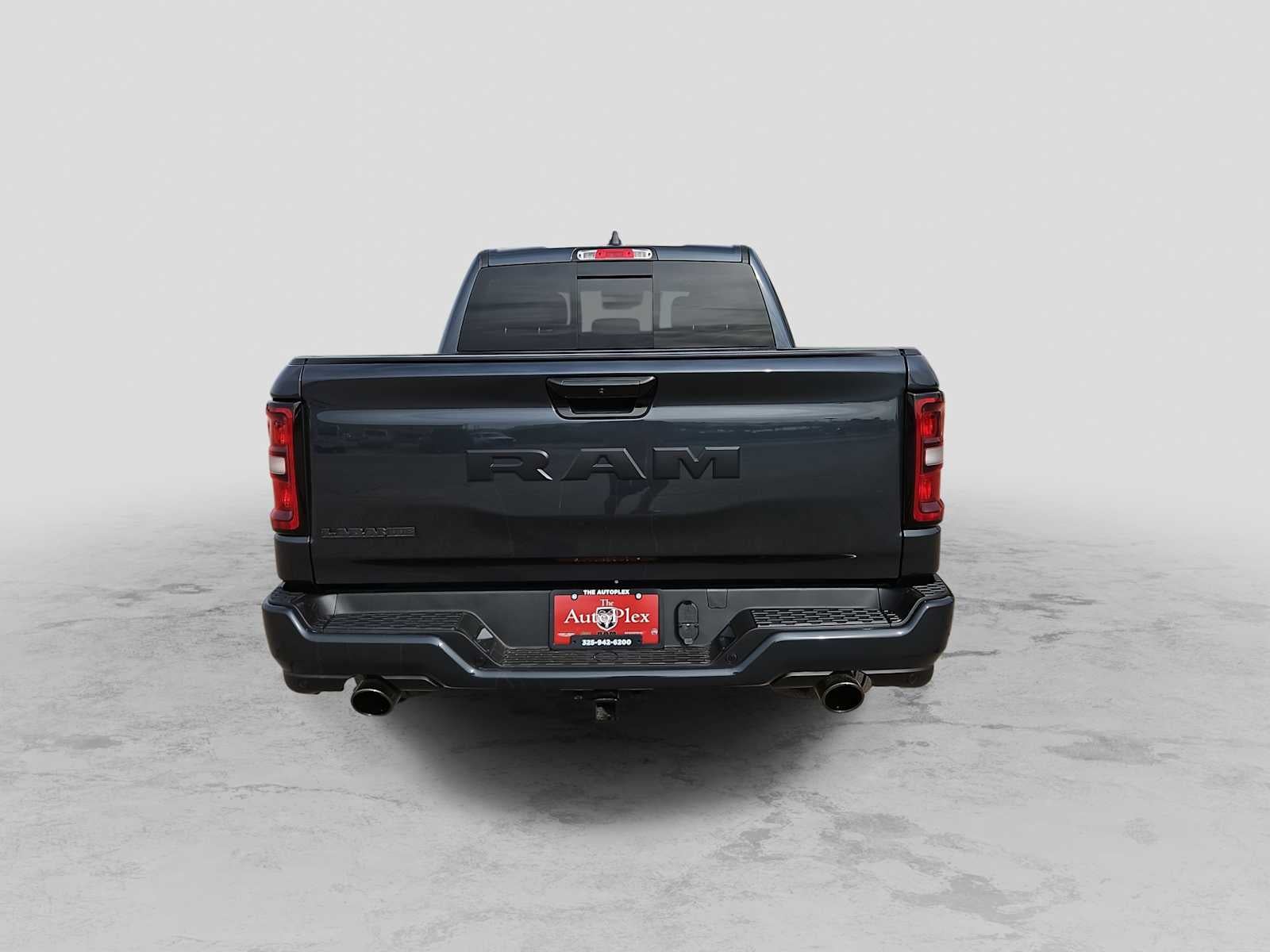 2026 RAM Ram 1500 RAM 1500 LARAMIE CREW CAB 4X2 5'7' BOX