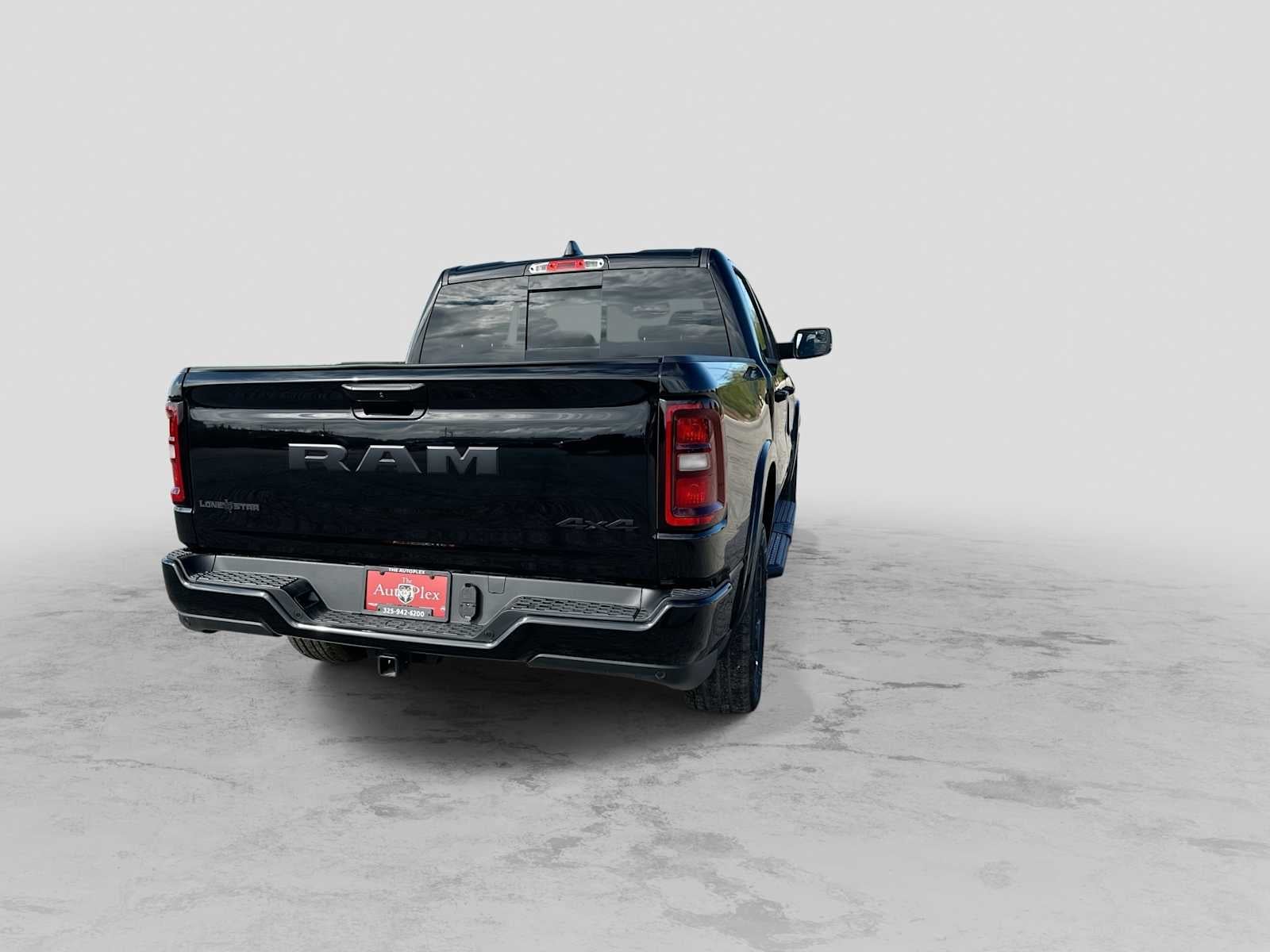 2027 RAM 1500 RAM 1500 LONE STAR CREW CAB 4X4 5'7' BOX