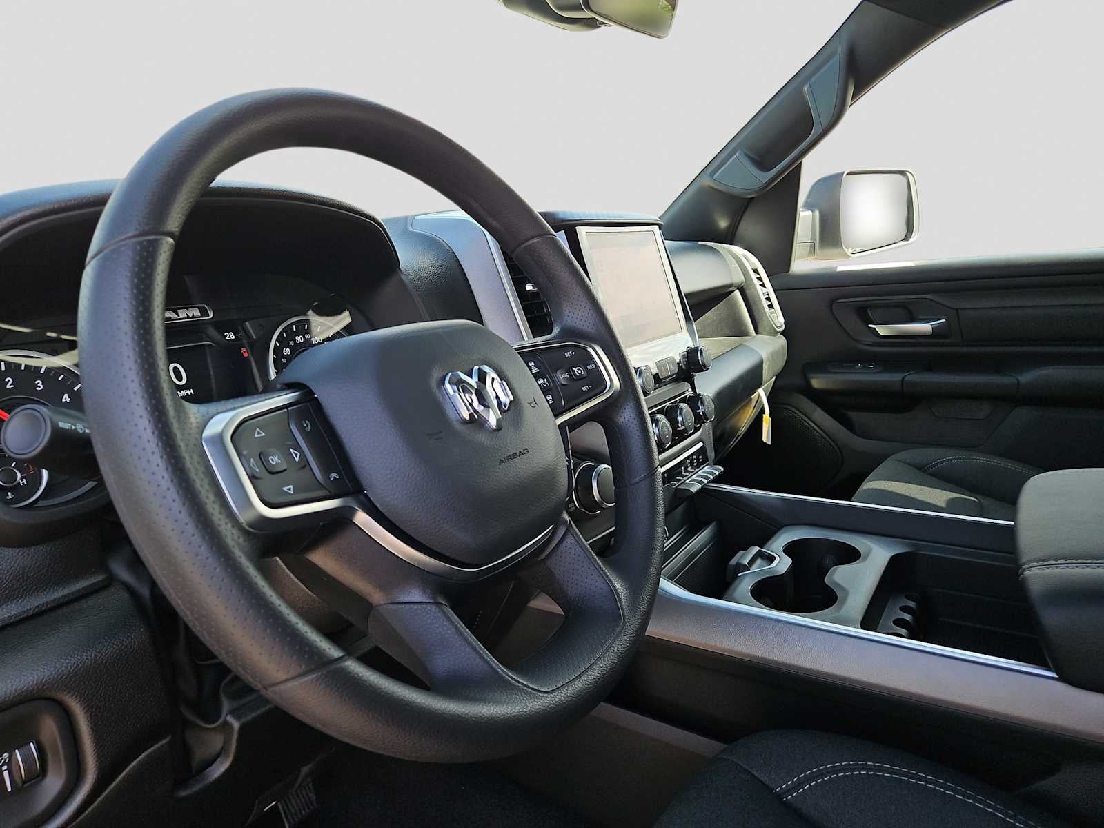 2026 RAM Ram 1500 RAM 1500 EXPRESS CREW CAB 4X4 5'7' BOX