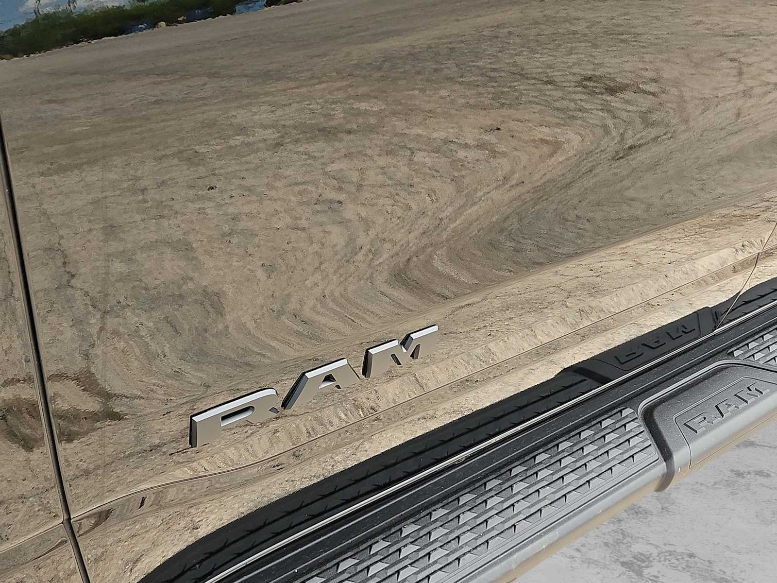 2026 RAM Ram 1500 RAM 1500 EXPRESS CREW CAB 4X4 5'7' BOX