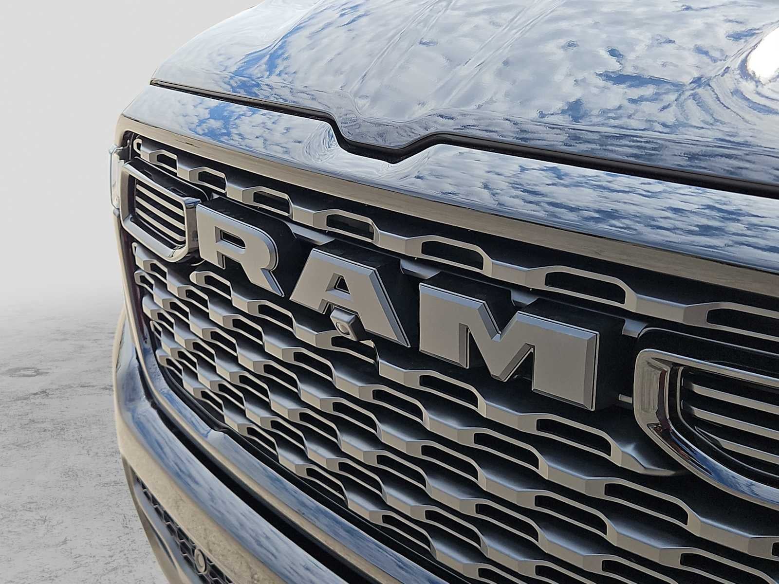 2026 RAM Ram 1500 RAM 1500 EXPRESS CREW CAB 4X4 5'7' BOX