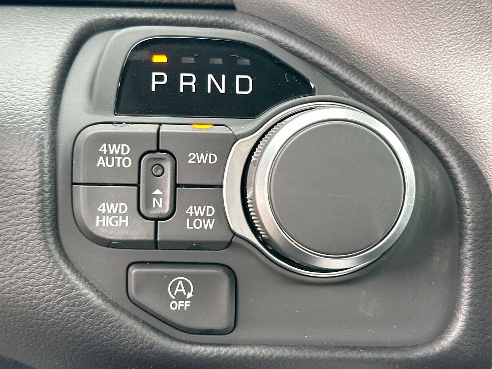 2027 RAM 1500 RAM 1500 LONE STAR CREW CAB 4X4 5'7' BOX