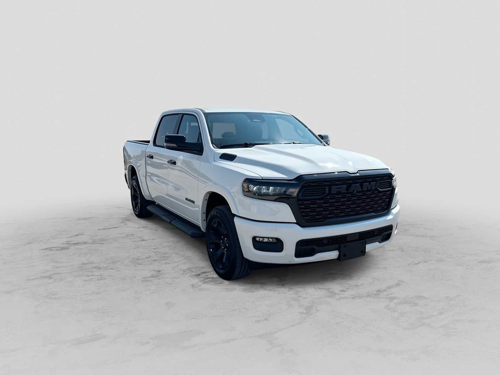 2027 RAM 1500 RAM 1500 LONE STAR CREW CAB 4X4 5'7' BOX