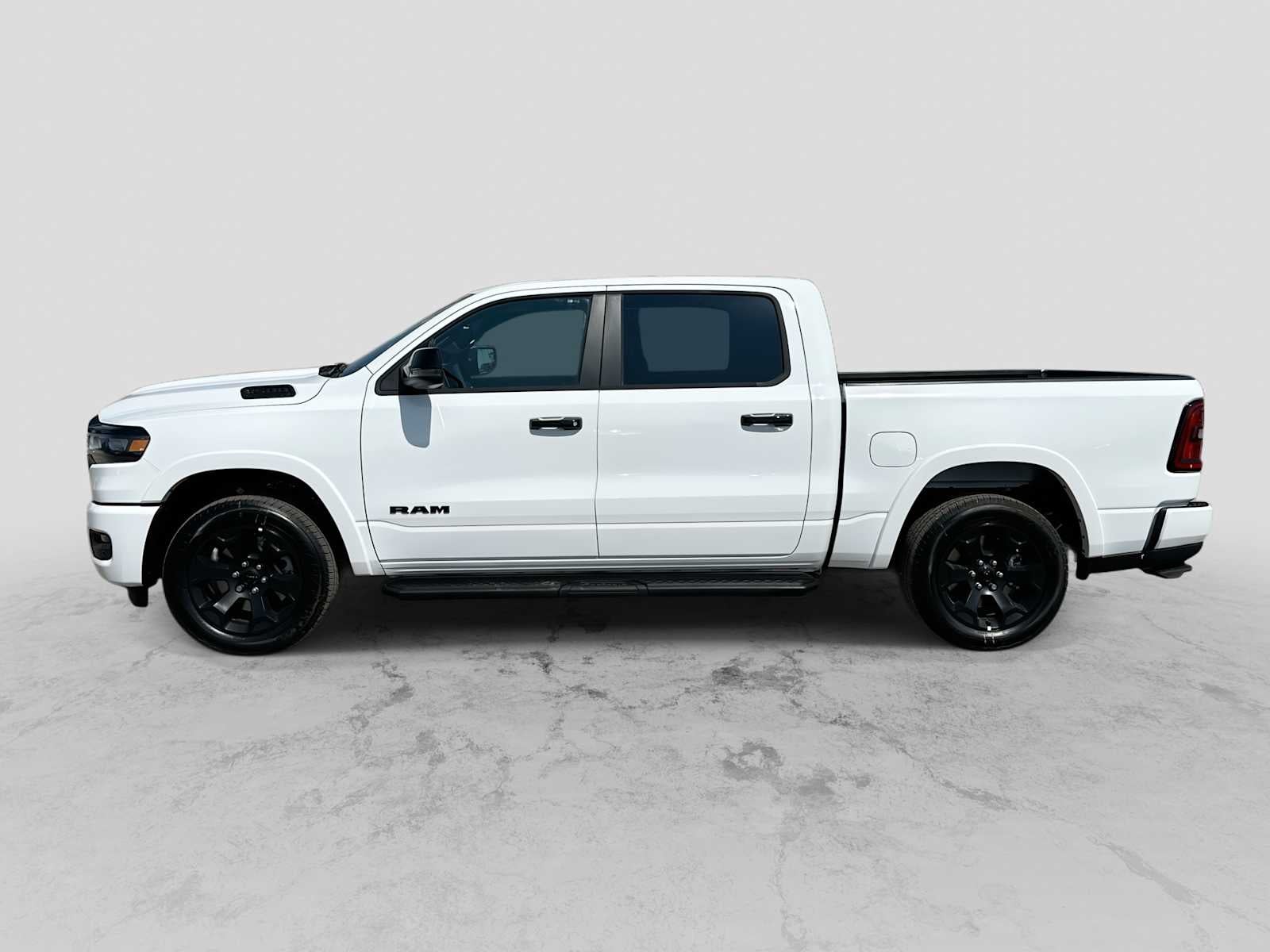 2027 RAM 1500 RAM 1500 LONE STAR CREW CAB 4X4 5'7' BOX