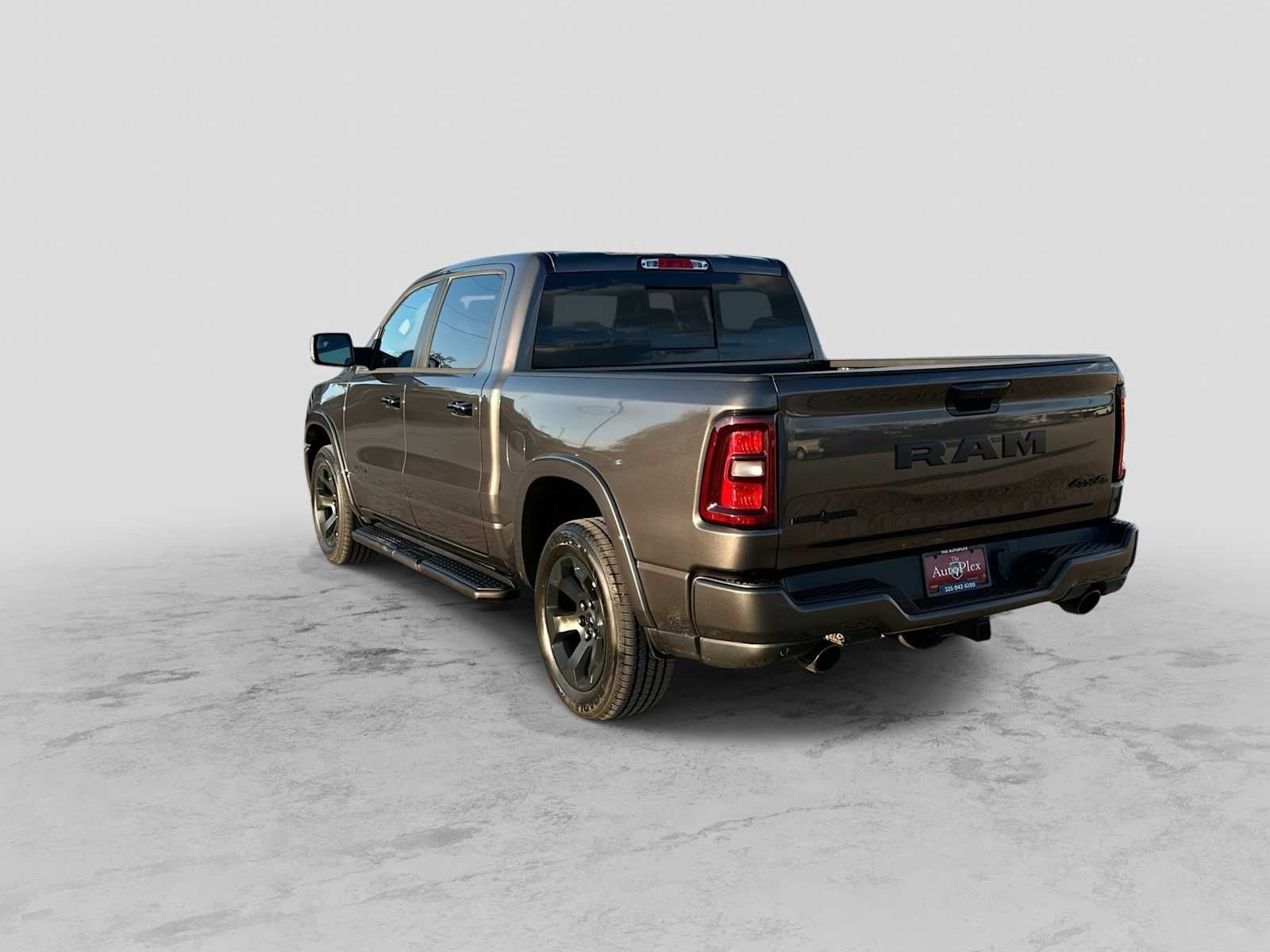 2027 RAM 1500 RAM 1500 LONE STAR CREW CAB 4X4 5'7' BOX