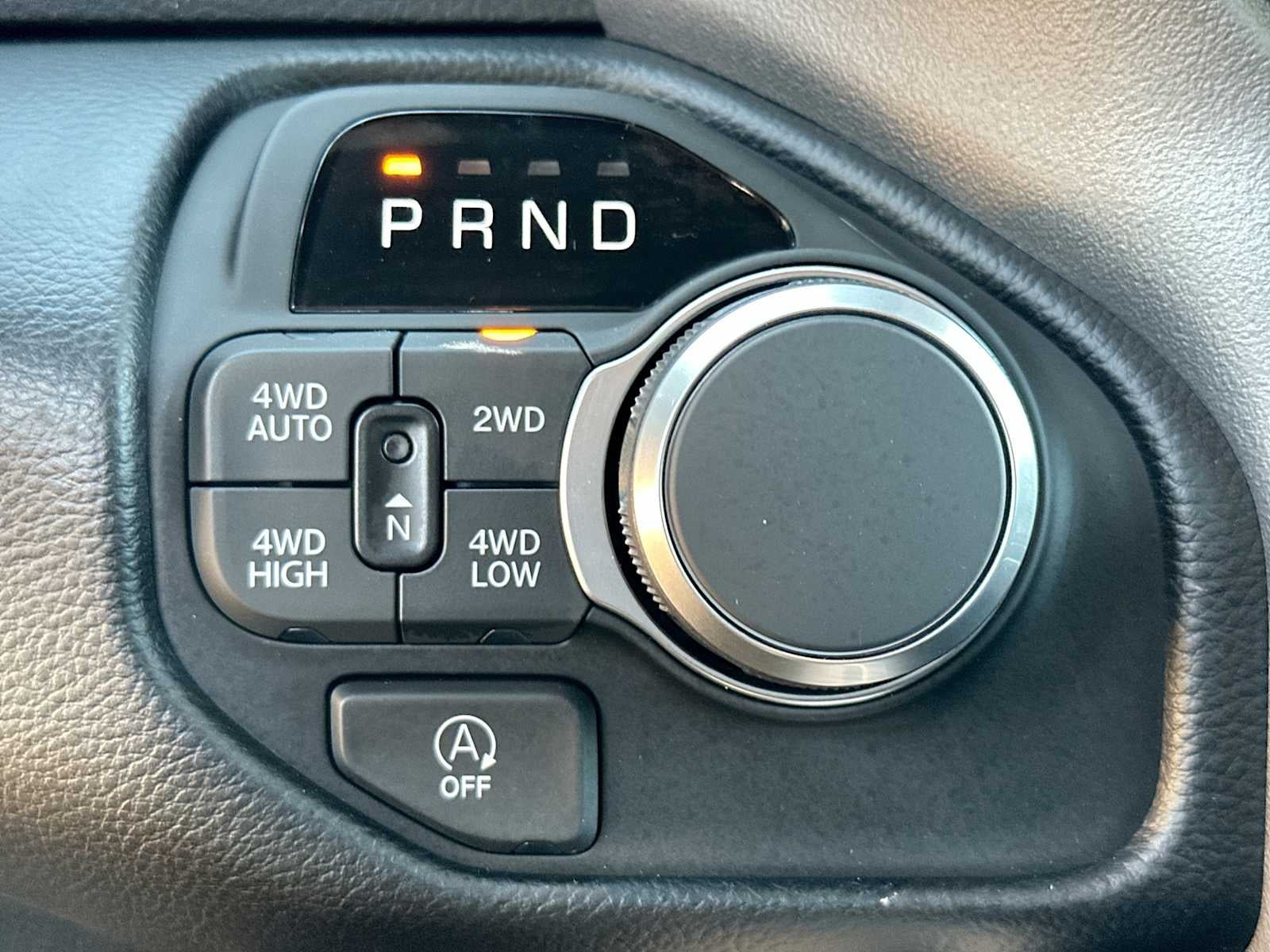 2027 RAM 1500 RAM 1500 LONE STAR CREW CAB 4X4 5'7' BOX