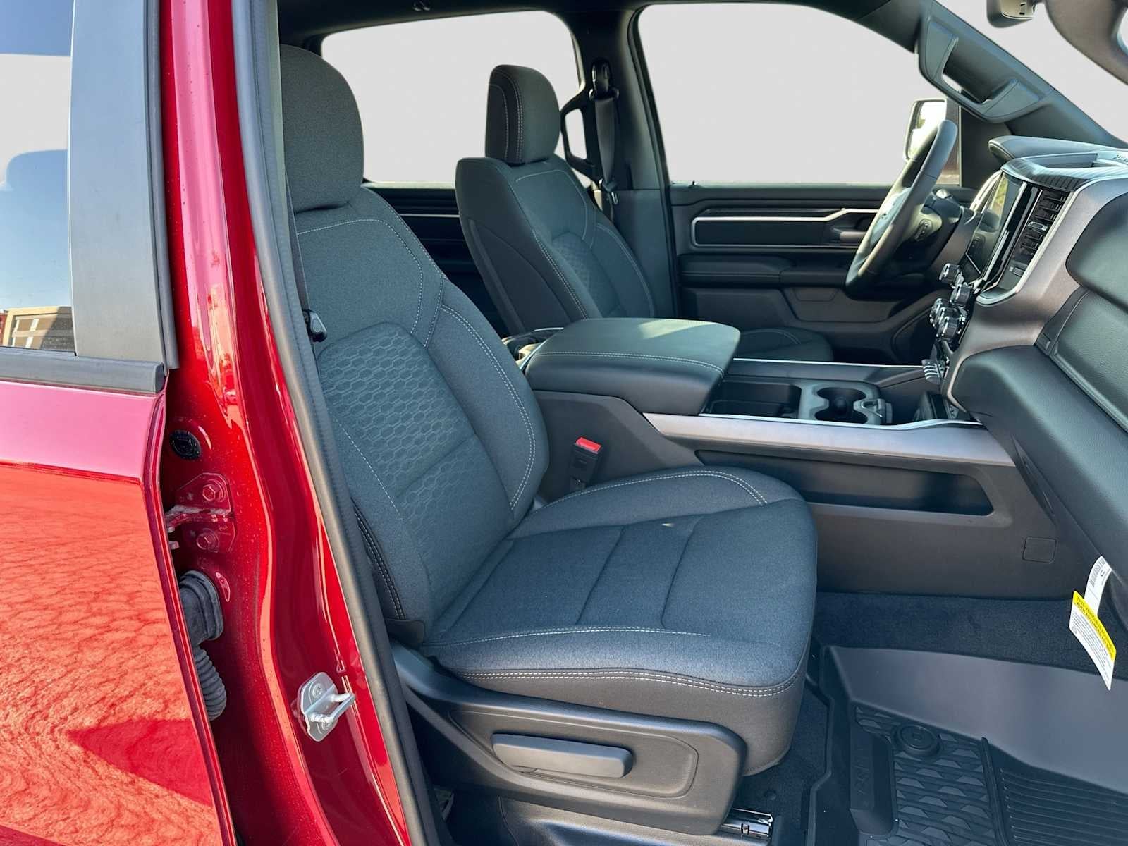 2026 RAM 1500 RAM 1500 LONE STAR CREW CAB 4X4 5'7' BOX