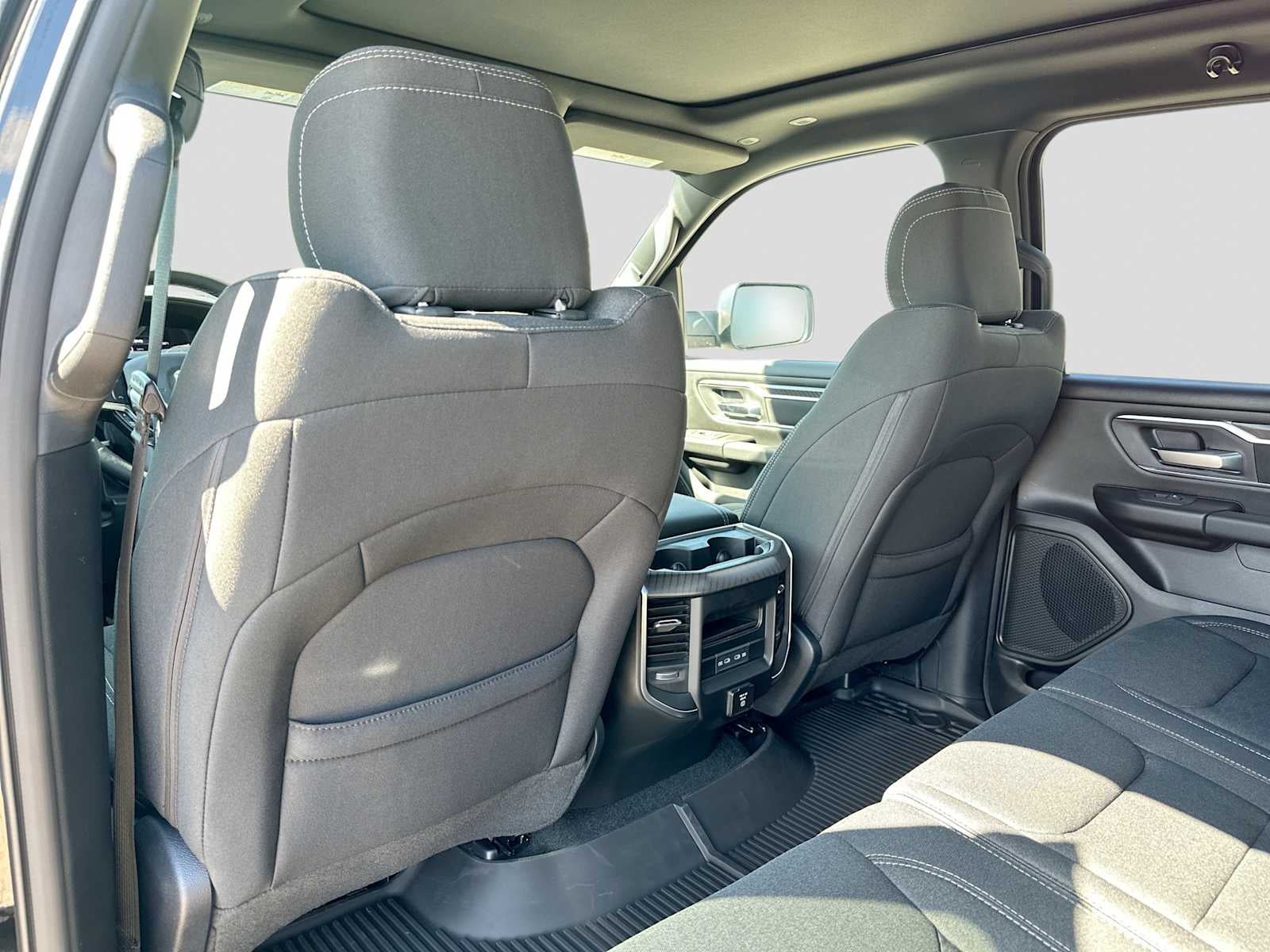 2027 RAM 1500 RAM 1500 LONE STAR CREW CAB 4X4 5'7' BOX