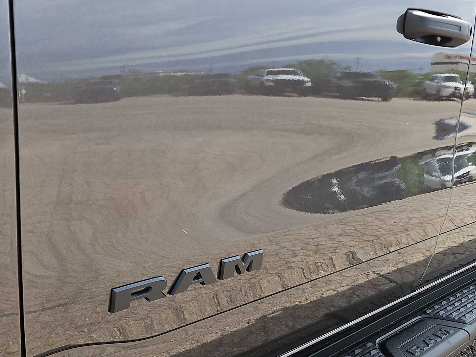 2026 RAM Ram 1500 RAM 1500 EXPRESS CREW CAB 4X4 5'7' BOX